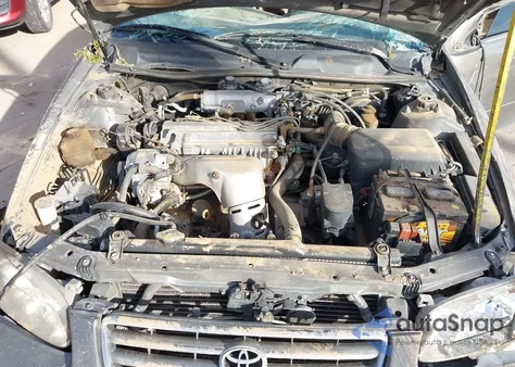 2000 Toyota Camry Le from USA, damaged, VIN JT2BG22K8Y0411570